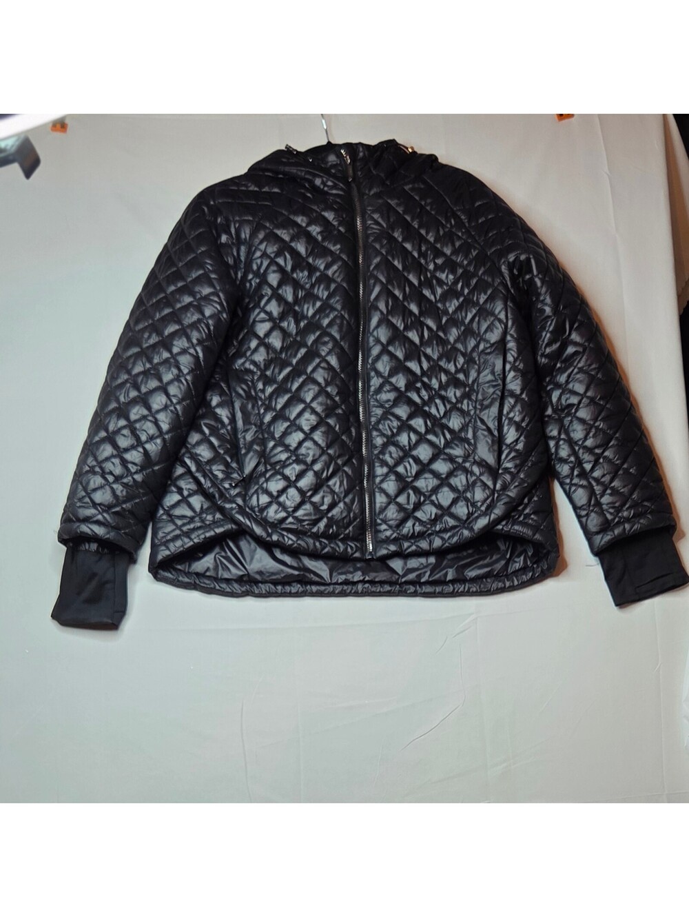 BCBGMAXAZRIA Black Quilted Hooded Puffer Jacket NWOT Size L